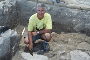 Eric_H._Cline_at_Megiddo
